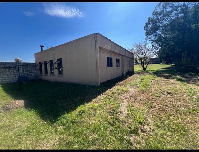 2 BEDROOM HOUSE FOR SALE IN HARTBEESFONTEIN AH